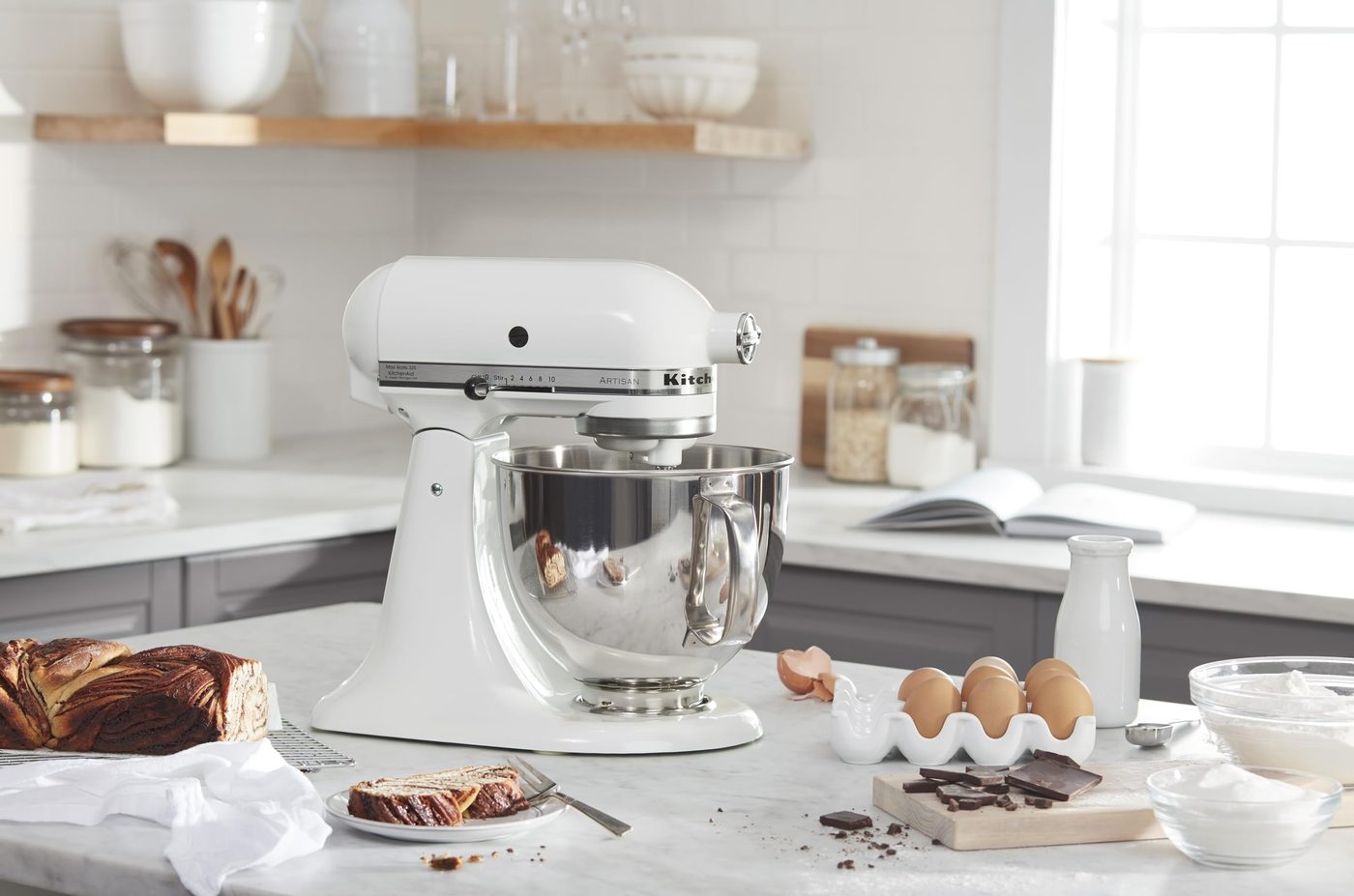 Stand Mixer Buying Guide: When It's Worth the Investment